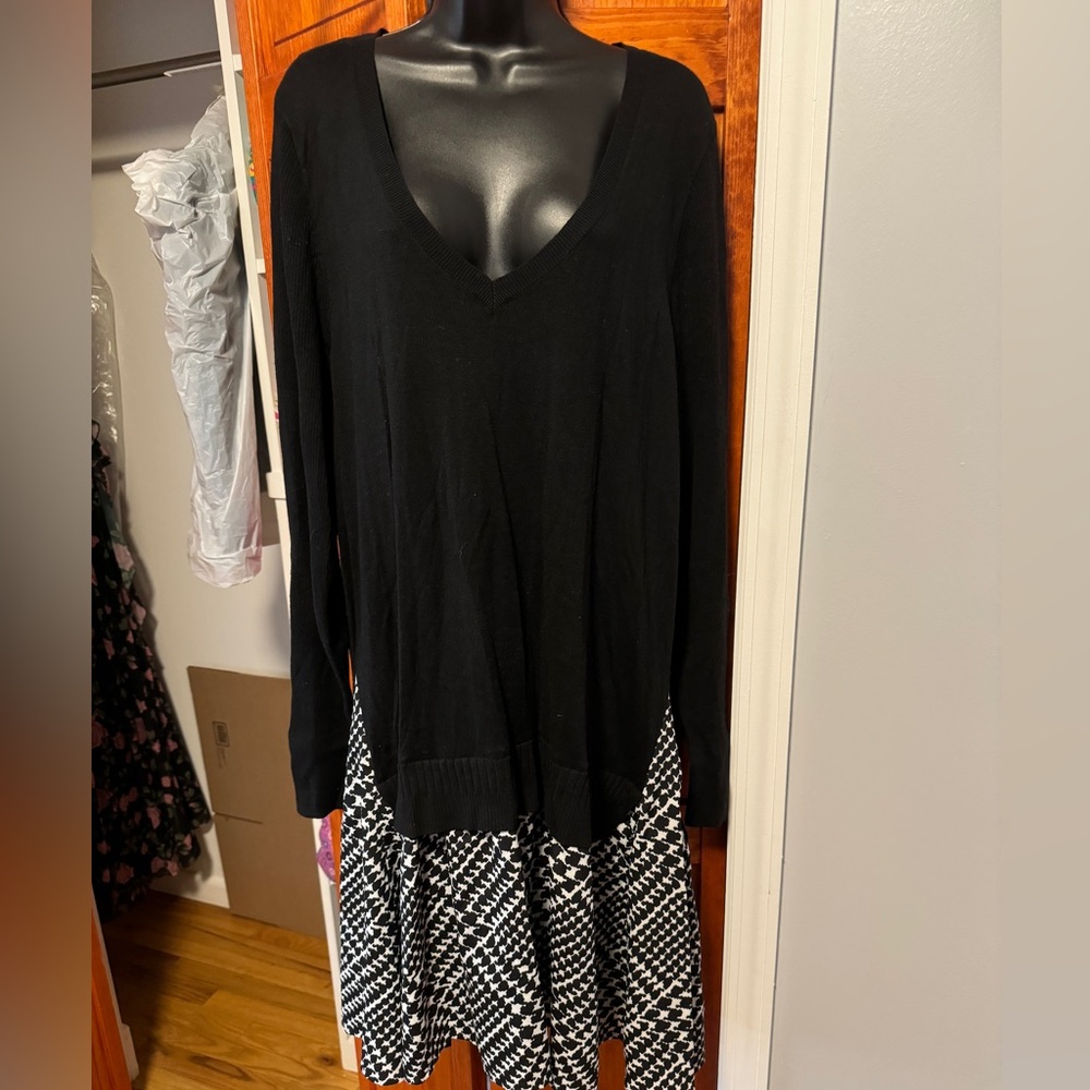 Victoria’s Secret Layered Sweater Dress w/Skirt Attached. Sz XL